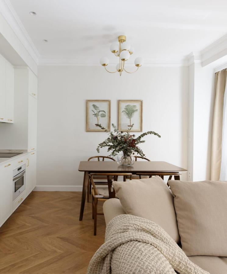 Deluxe Apartment Near Gran Via Мадрид Экстерьер фото